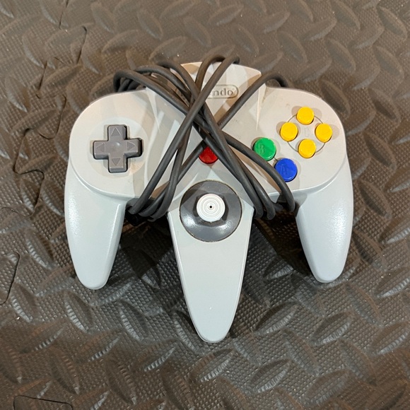 Nintendo Other - Nintendo N64 Gray Controller